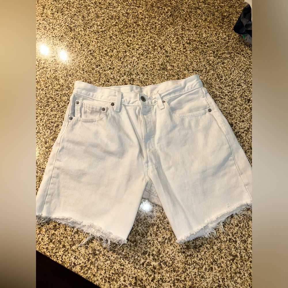 Denim Levi’s cut off shorts